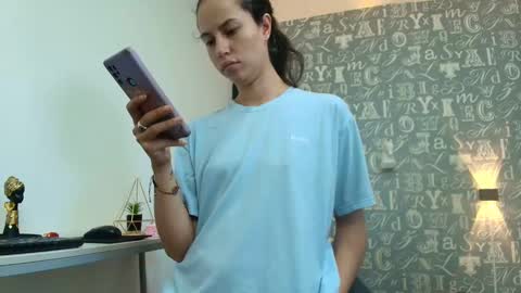  Lindsey  online show from 10/02/25, 12:01