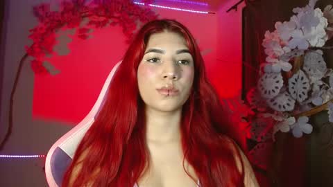 Snapshot of lindseyferrer1 chatting on 04/30/26, 02:34 LINDSEYFERRER online show from 04/30/26, 02:34
