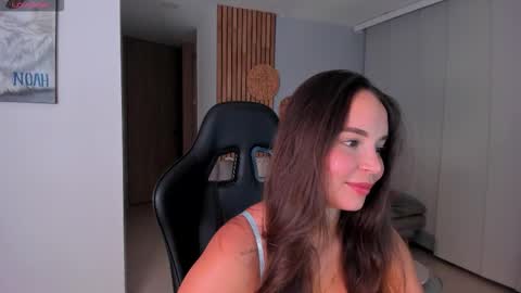 call me annie online show from 12/17/25, 02:17