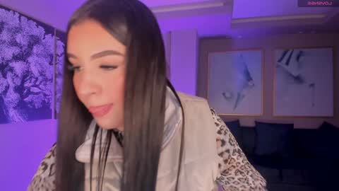 Lindsey Moss online show from 12/31/24, 04:27