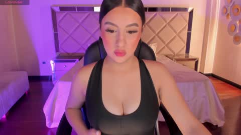 Lindsey Moss online show from 01/27/25, 05:25