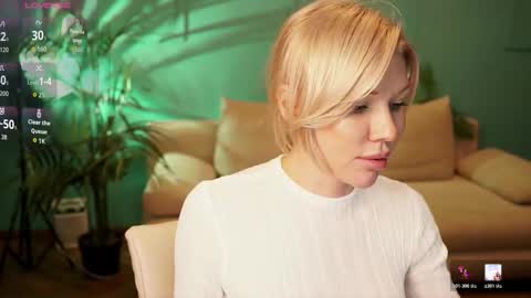 lindsi_luvviv online show from 01/14/26, 04:23