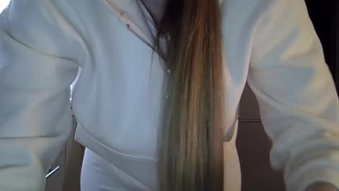 Snapshot of lindsisecret chatting on 10/31/25, 06:20 Anna online show from 10/31/25, 06:20