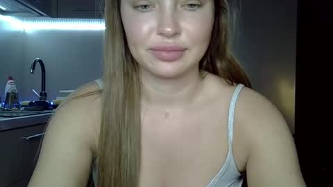 Anna online show from 04/06/26, 06:31