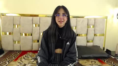 ling ling24 online show from 01/31/25, 06:02