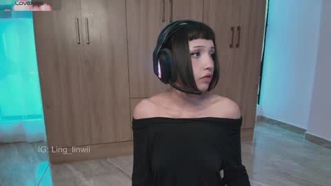 Snapshot of ling_meow chatting on 06/06/26, 12:32 Ling online show from 06/06/26, 12:32