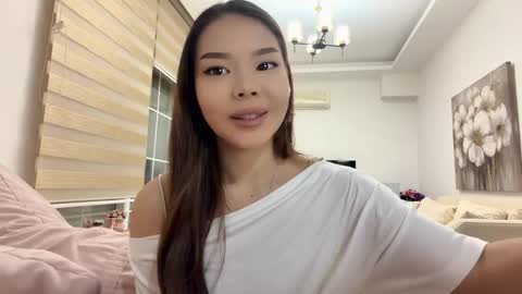 Lira online show from 03/14/26, 03:50