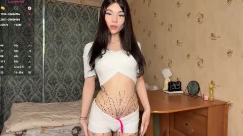 Lira online show from 05/13/26, 04:26