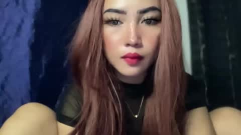 Snapshot of linkingqueens chatting on 11/25/25, 12:38 linkingqueens online show from 11/25/25, 12:38