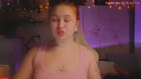 Lina online show from 07/05/26, 01:34