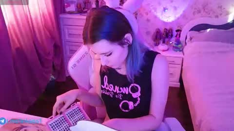 Snapshot of linksiss chatting on 11/21/25, 05:28 linksiss online show from 11/21/25, 05:28