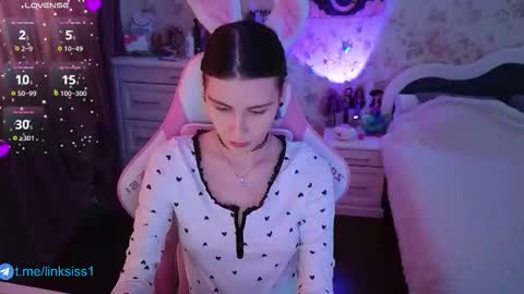 Snapshot of linksiss chatting on 11/23/25, 08:58 linksiss online show from 11/23/25, 08:58