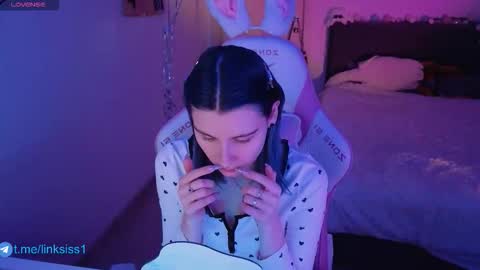 Snapshot of linksiss chatting on 02/04/26, 05:08 linksiss online show from 02/04/26, 05:08