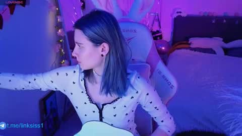 Snapshot of linksiss chatting on 02/16/26, 06:04 linksiss online show from 02/16/26, 06:04