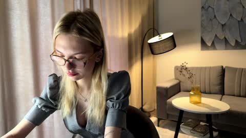 Emma online show from 04/07/26, 09:32