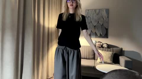 Emma online show from 05/20/26, 06:47