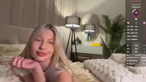 Snapshot of lintona chatting on 03/21/26, 08:19 lintona online show from 03/21/26, 08:19