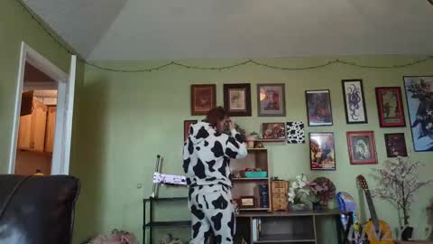 Linzy19 online show from 12/05/25, 04:14