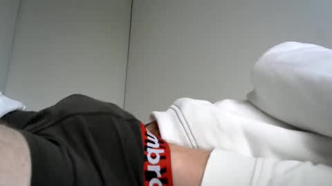 Snapshot of lion2662 chatting on 01/03/25, 01:47 lion2662 online show from 01/03/25, 01:47