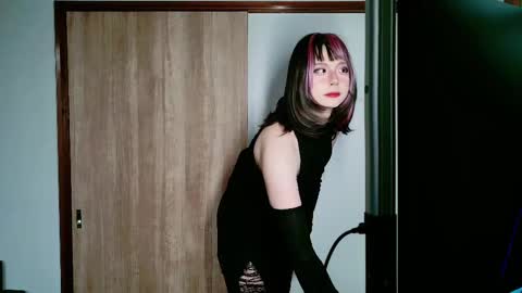 Snapshot of lionnigouki chatting on 01/05/25, 07:17 lionnigouki online show from 01/05/25, 07:17