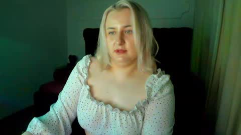 LioraArdyn online show from 04/02/26, 05:27