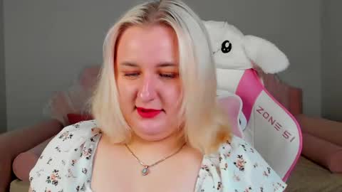 LioraArdyn online show from 04/23/26, 05:08