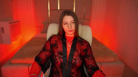 Lia online show from 10/12/25, 08:52