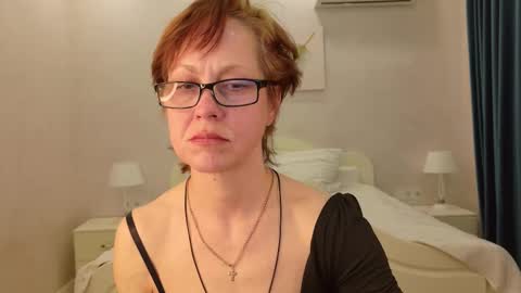 Liora Weiss online show from 03/26/26, 09:37