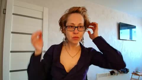 Liora Weiss online show from 05/02/26, 11:48