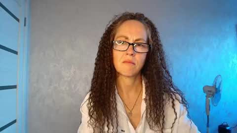 Liora Weiss online show from 06/03/26, 02:33