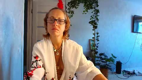 Liora Weiss online show from 07/21/26, 08:05
