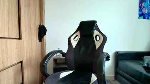 Lior Vante online show from 04/25/26, 06:05