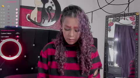 lips_sarasofia online show from 10/16/25, 08:54