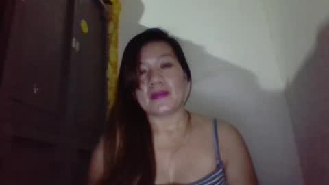 Snapshot of lipsofangel16 chatting on 12/08/24, 03:24 im cherry online show from 12/08/24, 03:24