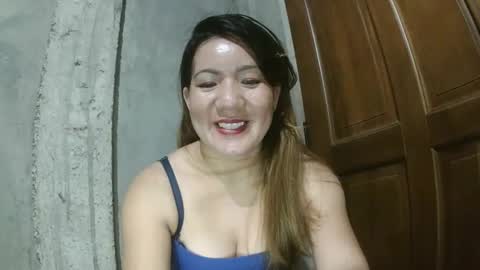 Snapshot of lipsofangel16 chatting on 01/08/25, 11:54 im cherry online show from 01/08/25, 11:54