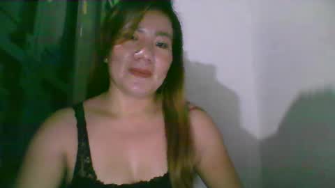 Snapshot of lipsofangel16 chatting on 01/09/25, 10:09 im cherry online show from 01/09/25, 10:09