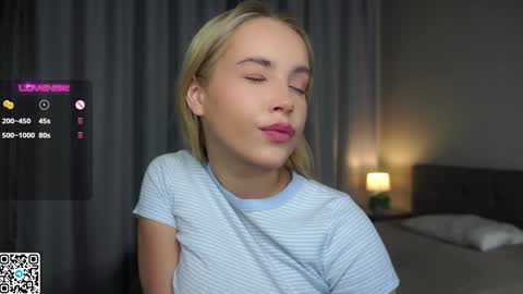 Amelia online show from 12/27/24, 01:11