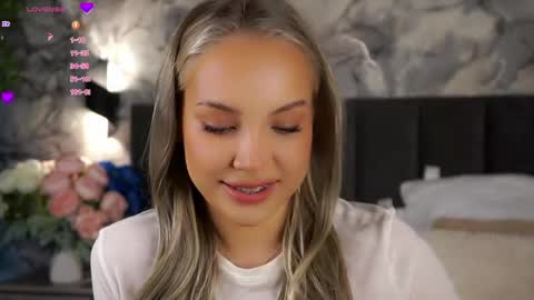 Amelia online show from 04/22/26, 12:46