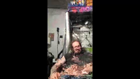 Snapshot of liquid187 chatting on 03/28/26, 07:52 liquid187 online show from 03/28/26, 07:52