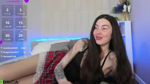 Lira revery online show from 04/17/26, 11:08