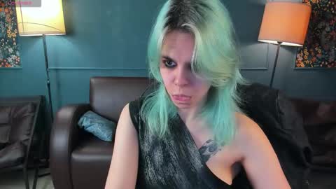 hello Ill be waiting for you during these hours tue 10am-5pm wed 3am-5pm thu 3am-5pm fri 3am-10am sat 10am-5pm sun 3am-1GMT online show from 03/05/26, 03:13