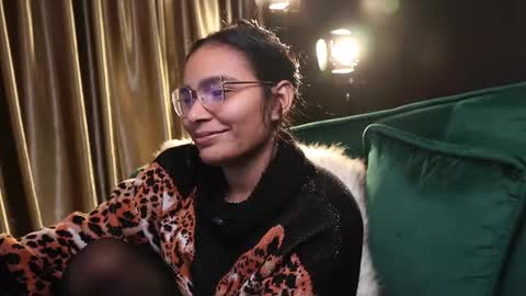 Snapshot of lireesa chatting on 01/30/25, 04:06 Lire online show from 01/30/25, 04:06