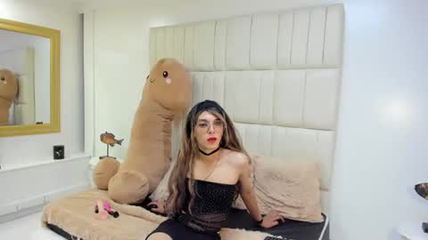 Lis  online show from 12/21/25, 06:26