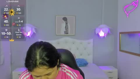 Lisa online show from 10/25/25, 11:29