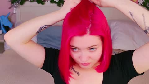 Snapshot of lisa_adam chatting on 12/16/24, 04:13 lissi online show from 12/16/24, 04:13