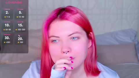 Snapshot of lisa_adam chatting on 02/25/25, 07:09 lissi online show from 02/25/25, 07:09