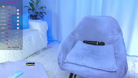 Snapshot of lisa_art chatting on 02/13/25, 09:30 WelcomeToy control LushDomi 8 min 444tks online show from 02/13/25, 09:30