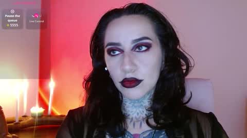 Lisa online show from 10/22/25, 12:33