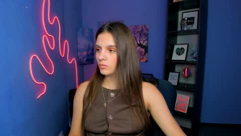 Snapshot of lisa_dark_ chatting on 05/26/26, 11:39 Lisa online show from 05/26/26, 11:39
