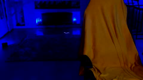 lisa_elfy online show from 02/08/25, 05:40